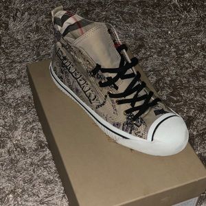 Men Doodle Print Cotton Gabardine Burberry Sneaker